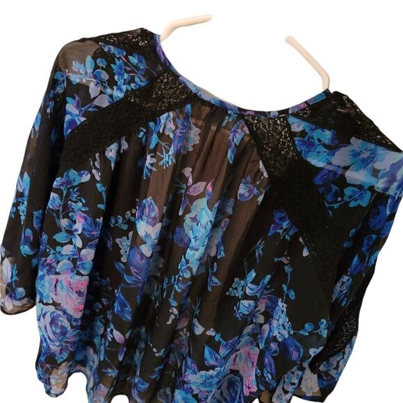 Express Floral Lace Short Sheer Kimono - Picture 14 of 16